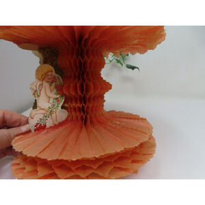 *Vintage 1920's Valentine 3D Expandable Honeycomb Accordian Beistle